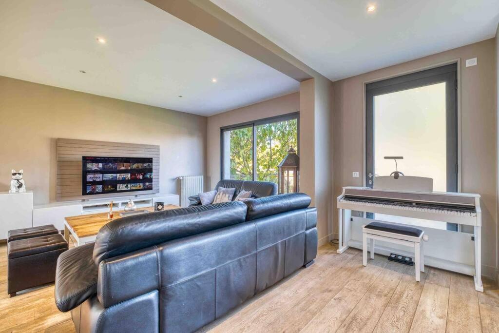 Villa Saint-Mard - King Size Bed - 10Min Aeroport Cdg 25Min Paris By Train 外观 照片